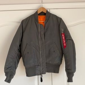 ALPHA Industries MA-1 Slim Fit Bomber Jacket - XS